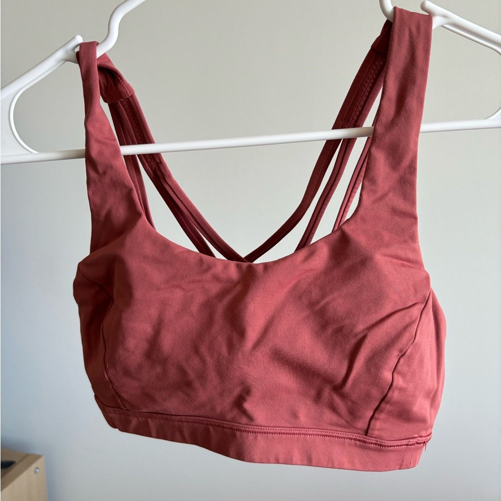Lululemon sports bra size 4